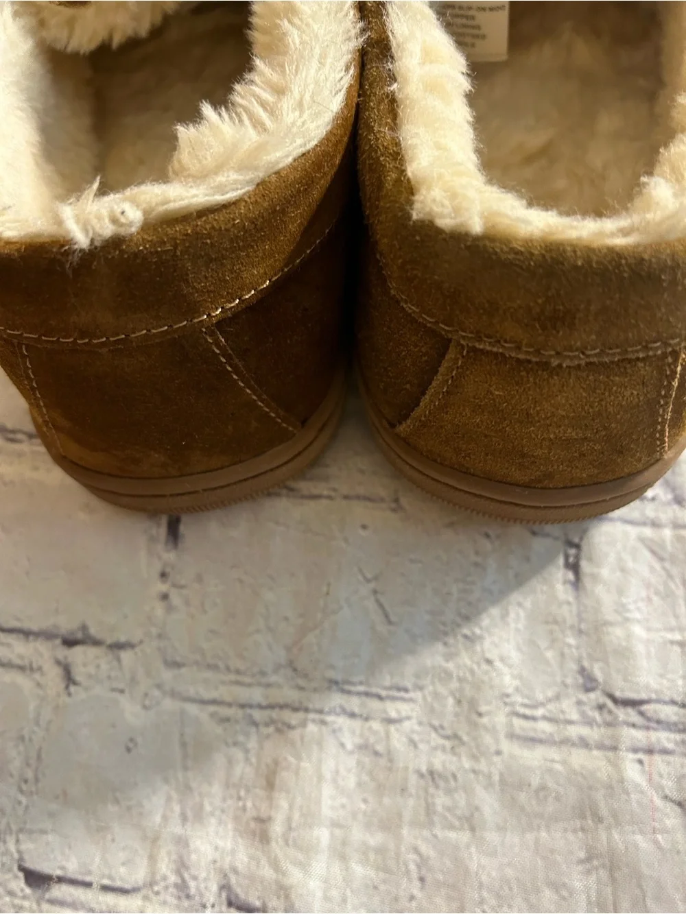 Lamo moccasin slippers